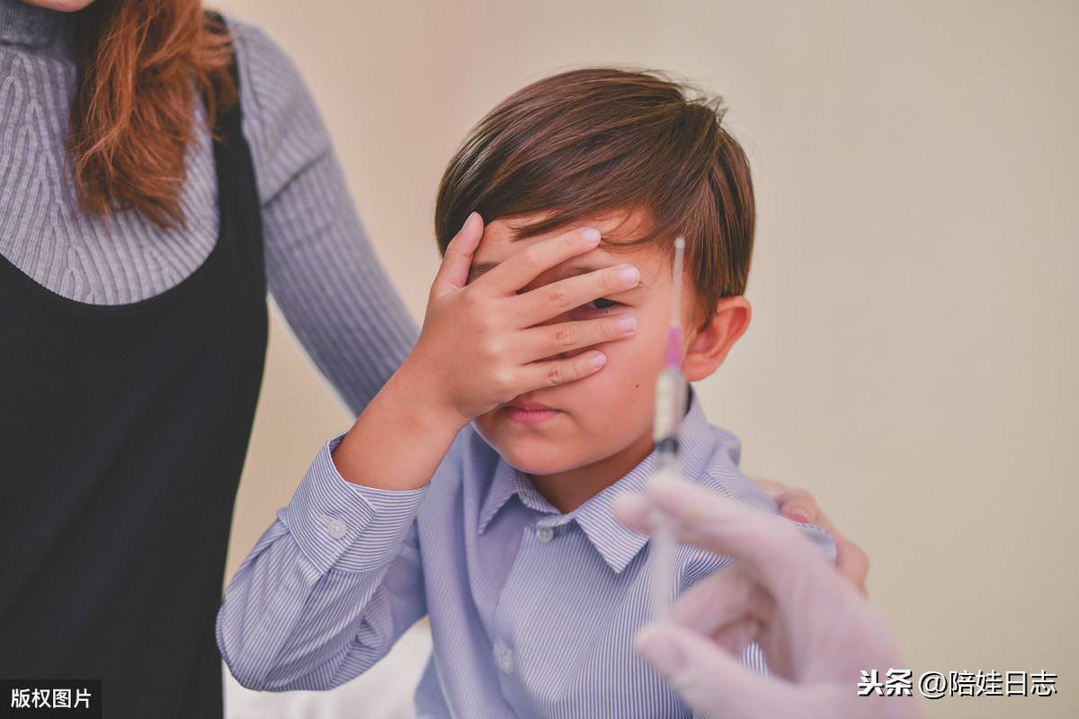小孩怕打针_怕打针小孩感恩打针播单优酷_怕打针小孩在草丛里