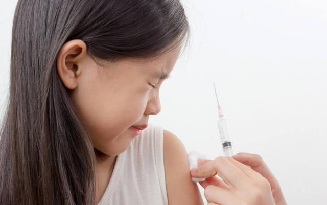 怕打针小孩感恩打针播单优酷_小孩怕打针_怕打针小孩在草丛里